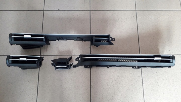 фото №1, Hyundai tucson iii iv 2020- планка повітропровід консолі