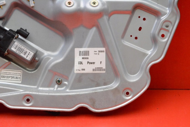 фото №4, Стеклоподъемник правый перед eu 156048350 alfa romeo 159 1 i sedan 05-11
