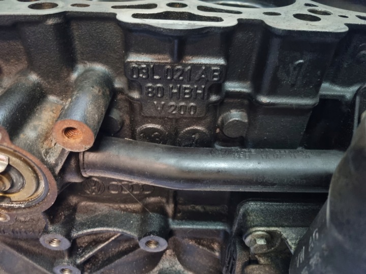фото №8, A5 a4 b8 blok вал низ двигуна 2.0 tdi caha (код двигуна) 03l021ab v200