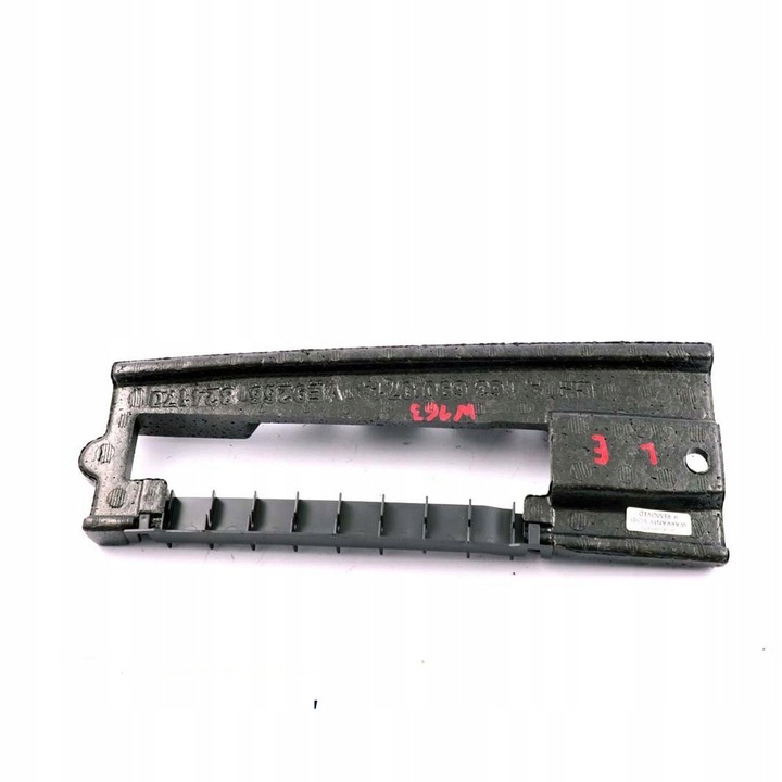 фото №9, Mercedes ml w163 левый держатель ремня безопасности