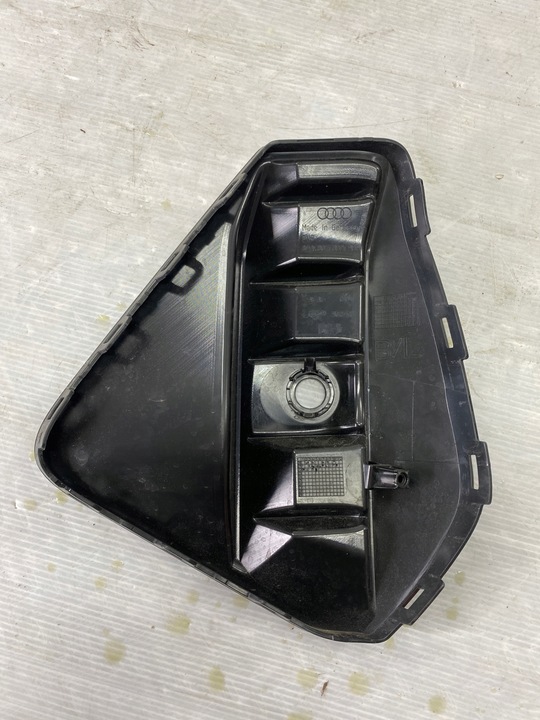 фото №10, Решётка бампера правые перед audi q4 e-tron 89a