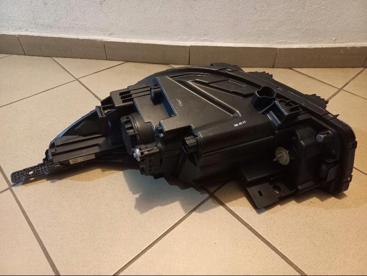 фото №16, Kia rio v 5 лампа передняя перед правая