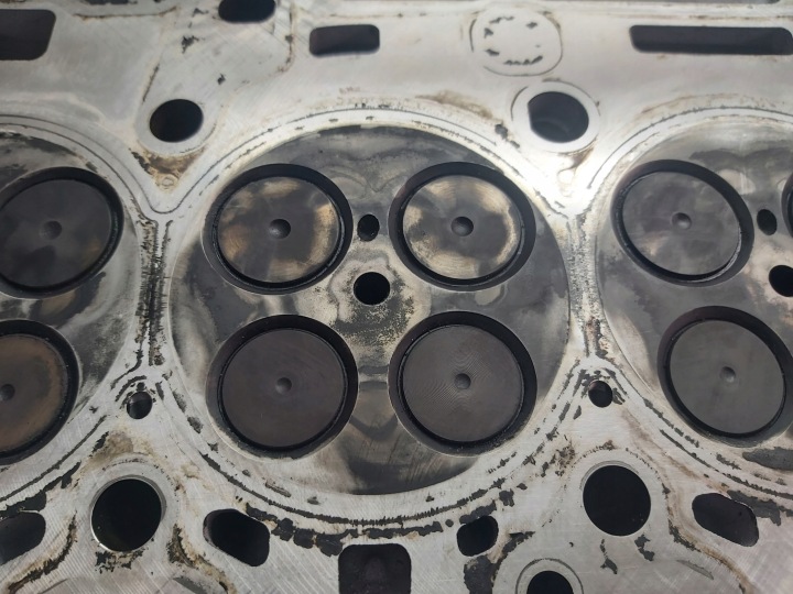 фото №11, Головка двигателя bmw n47 e90 e91 e92 7797678