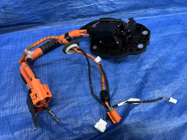 фото №9, Гнездо зарядки mazda mx-30 e-skyactiv dn4j67v5xd 7385-1622-3w