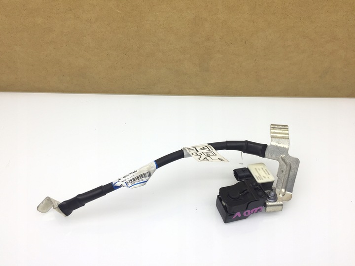 фото №1, Clio v 5 клемма минусовая минус акумулятора