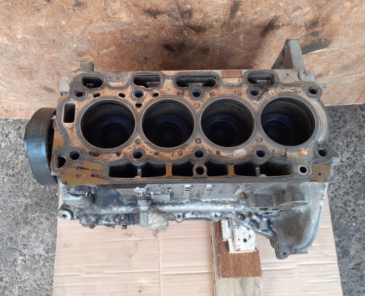 фото №6, Низ двигуна 1.4 tdci euro5 ford peugeot av2q6007aa