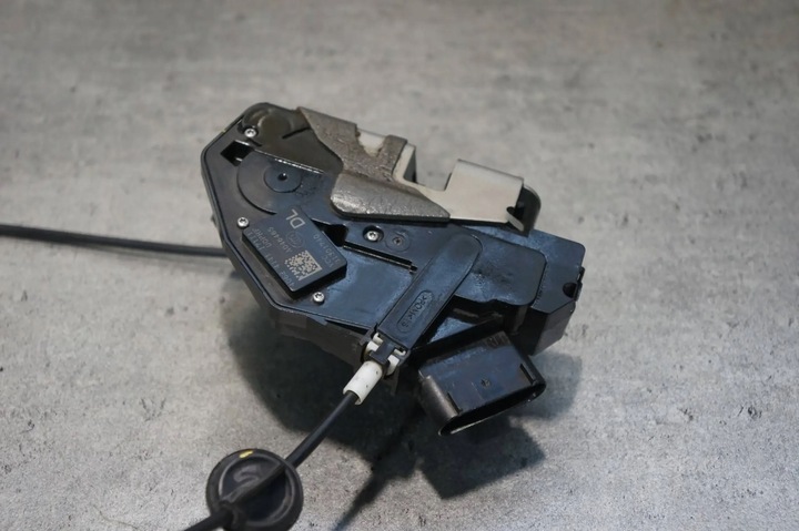 фото №7, Замок двері праві перед переднє volvo s60 ii v60 i 6 pin 31301740