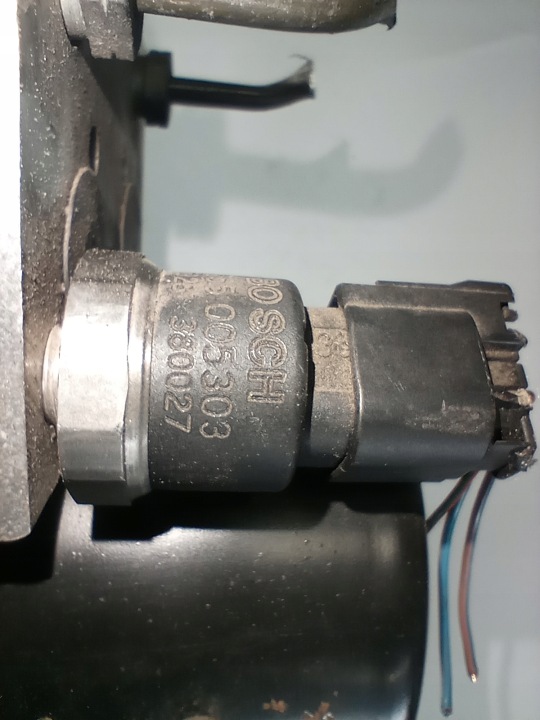 фото №9, Mercedes головний гальмівний циліндр abs 0265202493 a0044311412 європа