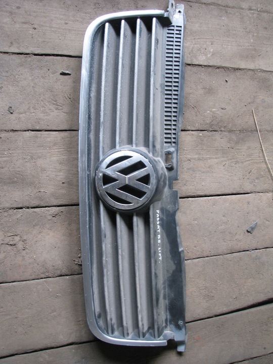 фото №1, Решітка решітка радіатора знак volkswagen passat b5 рестайлінг