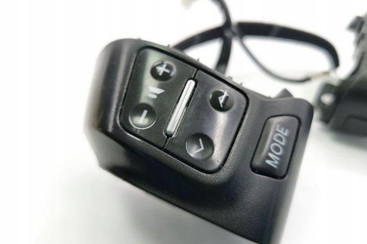 фото №8, Кнопки руль lexus gs _l1_ f70cv184a 3.5l гибрид 217kw 2007