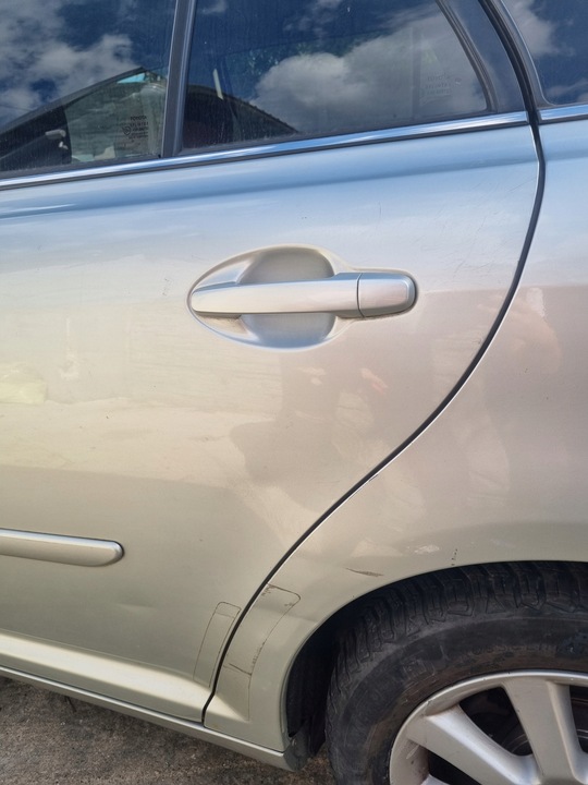 фото №4, Toyota avensis ii t25 03-09 рестайлінг 2007 r. 1c0 двері лівий зад ліві задні