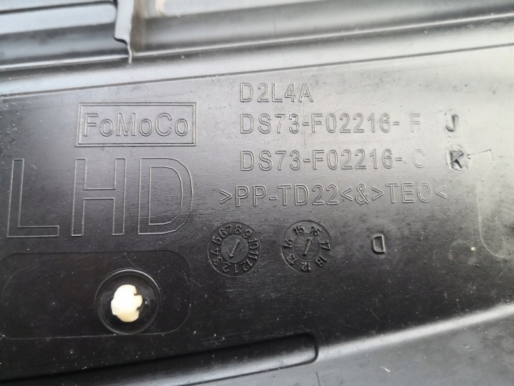 фото №8, Ford oem номер ds73-f02216-fj панель під лобовим склом верхній