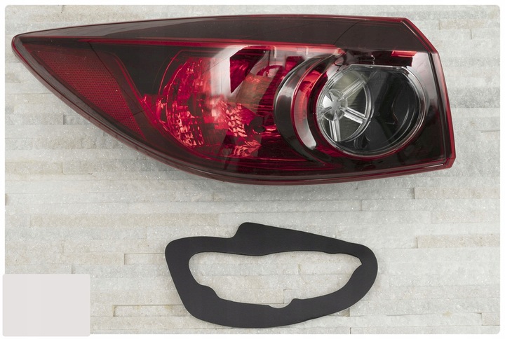 фото №14, Лампа задняя левая bkc351150 mazda 3 iii bn sedan