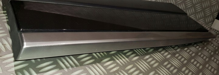 фото №13, Range rover vogue l405 планка дверь правая зад dół