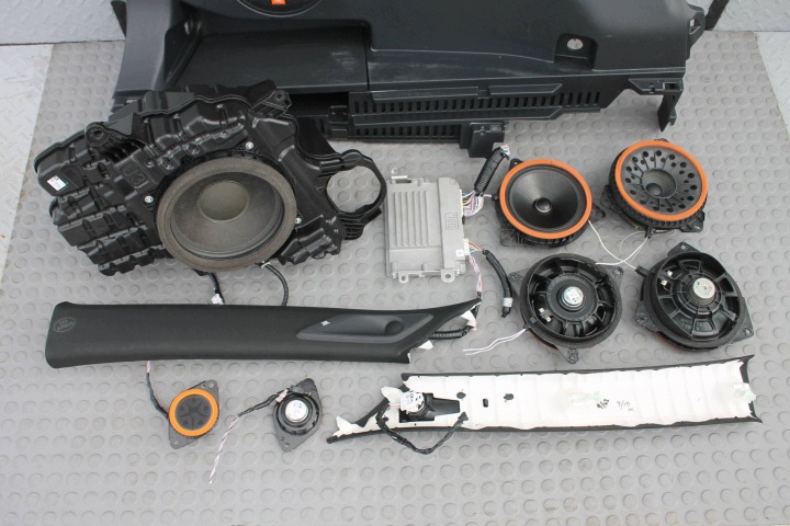 фото №9, Озвучивание jbl динамики усилитель сабвуфер toyota rav4 v xa50 19-25