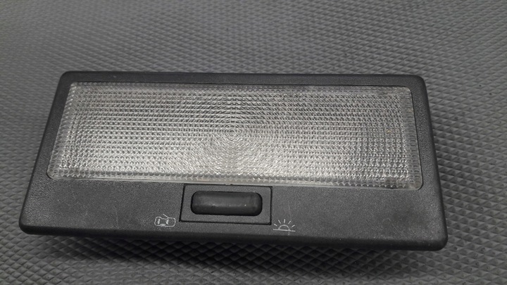 фото №1, 357947105 освещение кабины vw passat 93r