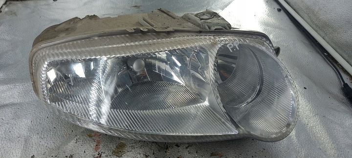 фото №1, Фара правые alfa romeo 147 02r 1.9jtd hb