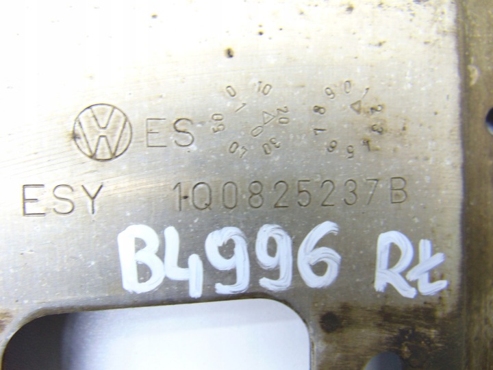 фото №8, Защита плита нижняя pod двигатель volkswagen eos 1q0825237b