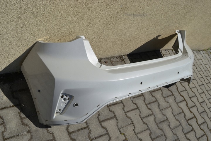 фото №2, Бампер зад задний ford focus mk4 iv 6 pdc hb