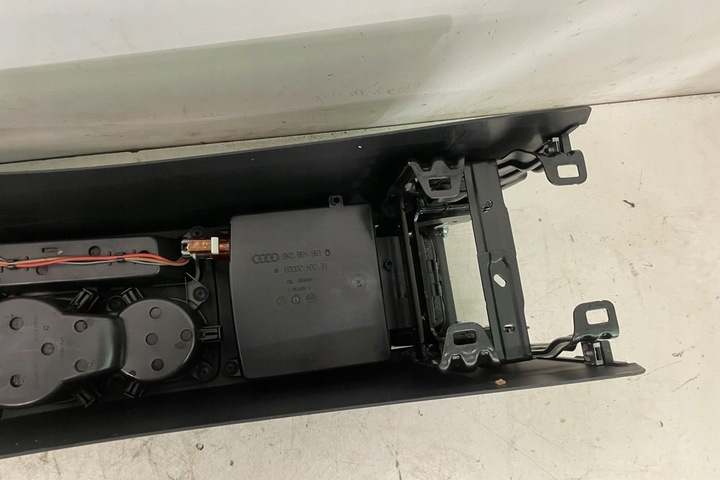 фото №8, Консоль капот audi a4 8k2, b8 8k0864981d 2.0l бензин 155kw 2010