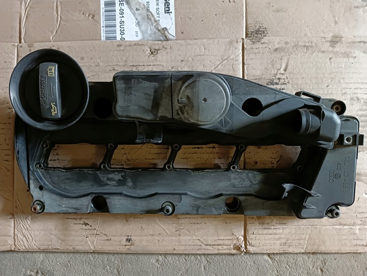 фото №1, Крышка клапанов audi 2.0 tdi i 03l103469l