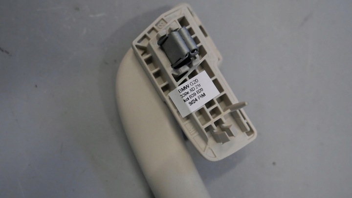 фото №10, Bmw g01 g11 g20 g30 ручка стеля правий зад тримач 7475738