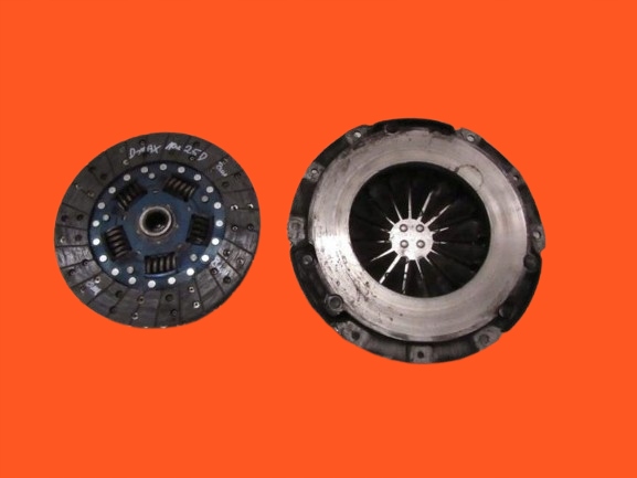 фото №1, Isuzu d-max 2.5d 2010 сцепление прижим диск 8mm