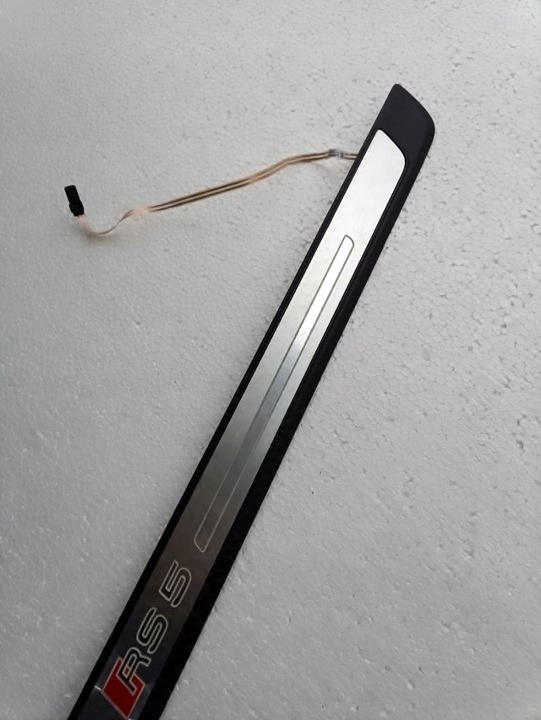 фото №5, Audi rs5 ii планка порогова права led 8w6947418b