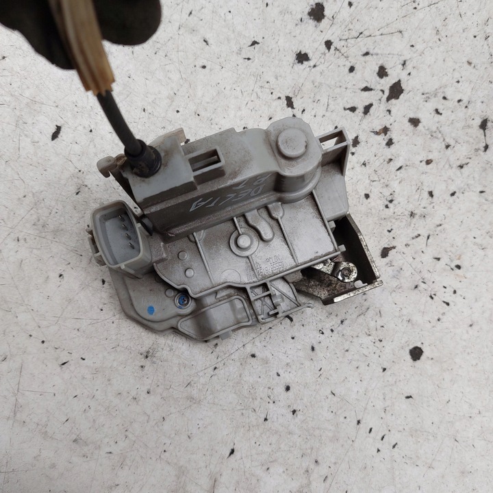 фото №11, Lancia delta замок двері праві зад 4pin