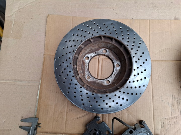 фото №9, Диски гальмівні колодки гальмівні перед porsche 911 996 sebro 205831 sebro 205832