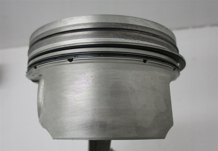 фото №14, Поршень шатун audi rs6 s8 4.0 tfsi ceu 079107066dt