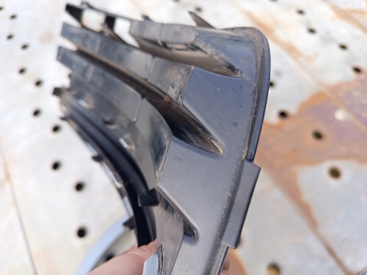 фото №11, Vw golf v универсал jetta решётка бампера l перед 1k0853665g цвет la7w