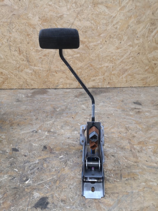 фото №1, Mercedes x клас w470 педаль гальма