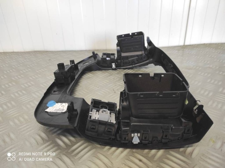 фото №10, Рамка панель радио воздуховод renault trafic iii opel vivaro b 93452450