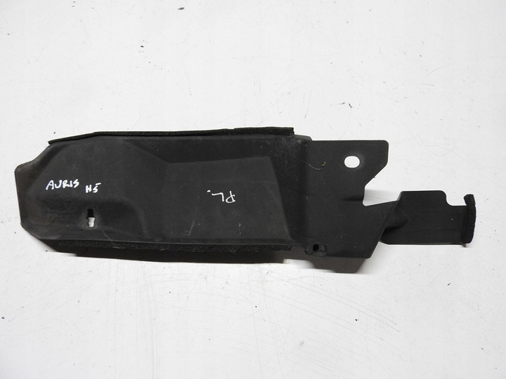 фото №14, Toyota auris i 06-09 защита крыльев левый перед 53826-02020 53826-02030