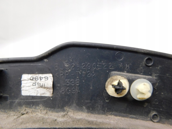 фото №14, Молдинг крила права зад bj32-290e22-ah - land rover evoque l538