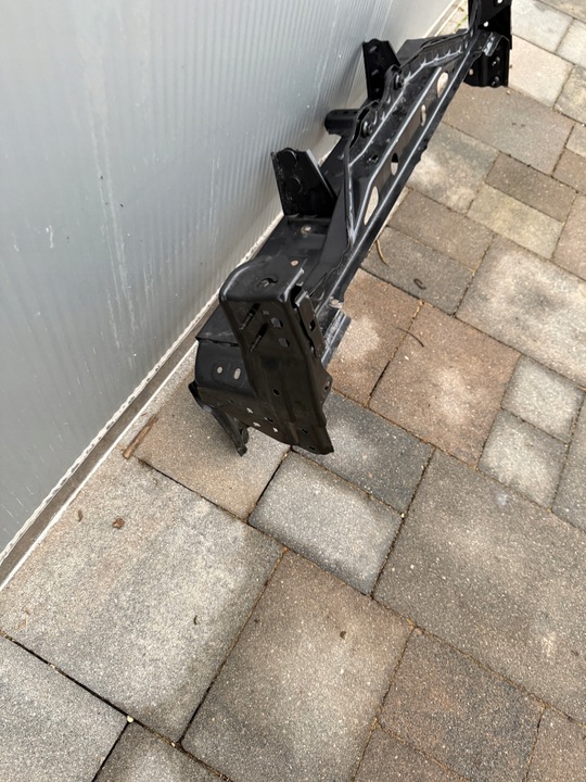 фото №9, Toyota yaris iv gr усилитель верхний