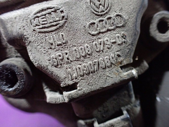 фото №9, Vw bora 98-05 1.6 bcb поддон масла датчик 030103603q