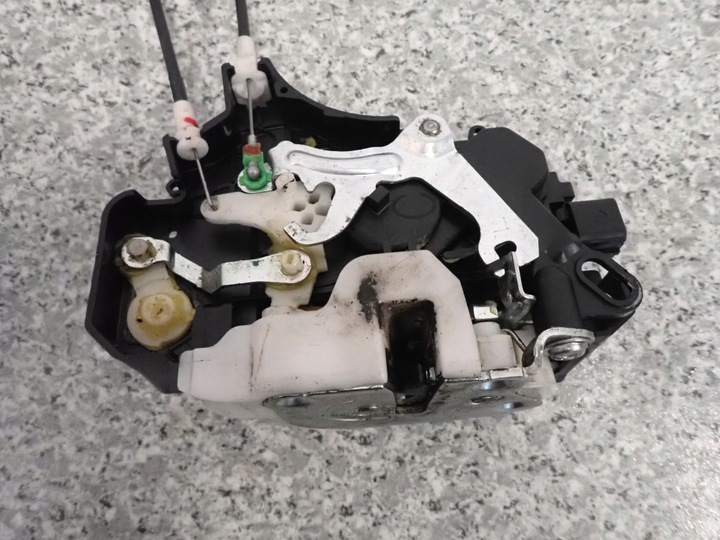 фото №5, Mitsubishi colt 3d 04- cz3 замок дверь левых з тросы европа