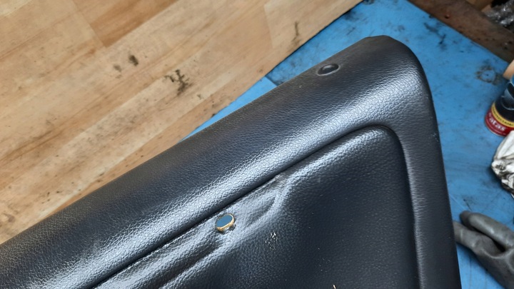 фото №13, Оббивка двері праві перед volvo s60 v70 ii 00-04