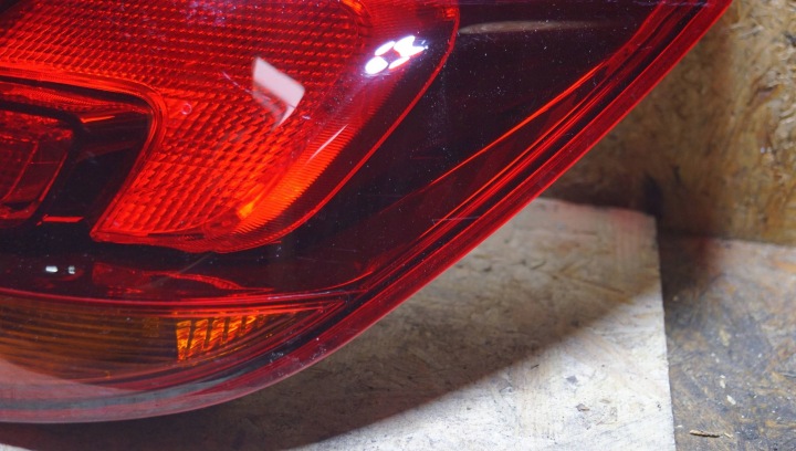 фото №7, Opel astra j рестайлінг фара праве зад hb s2532