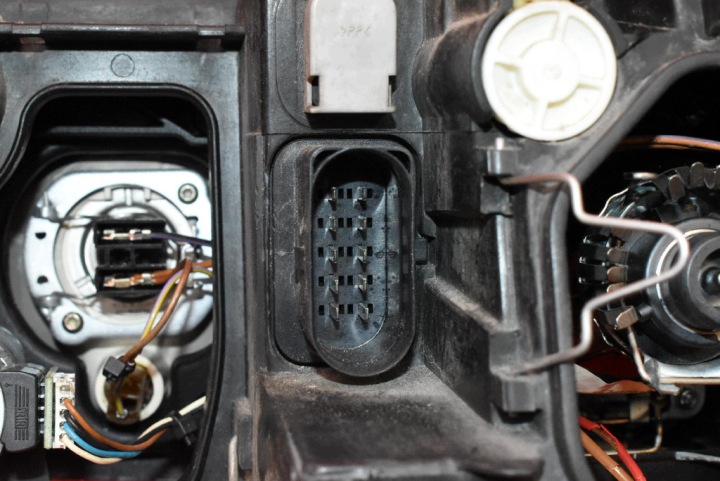фото №9, Фара праве фара передня лінза ксенон eu 8e0941004c audi a4 b6 00-05