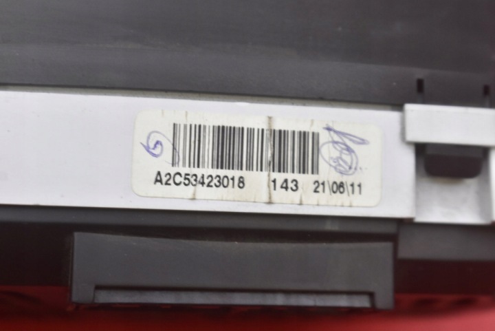 фото №8, Панель приборов eu 94006-1j175 a2c53423018 hyundai i20 1 i 1.2 16v 78 km