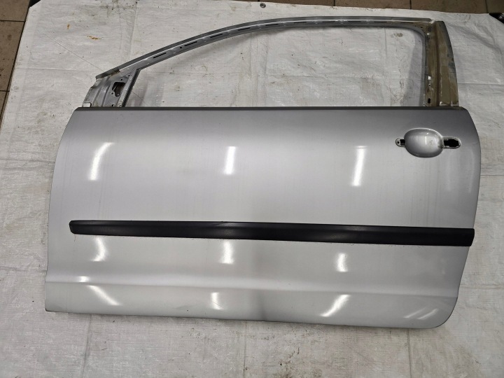 фото №15, Дверь правая левое версия 3 дверь vw polo 9n 9n2 2005-2009 цвет la7w серебряный