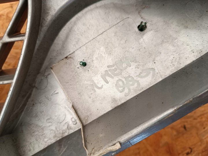фото №11, Решётка решётка радиатора решётка бампера перед 623102n410 nissan almera n15