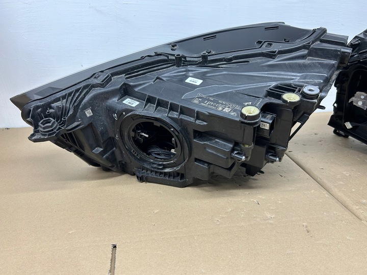 фото №9, Лампы левая правая audi q3 83a полный led