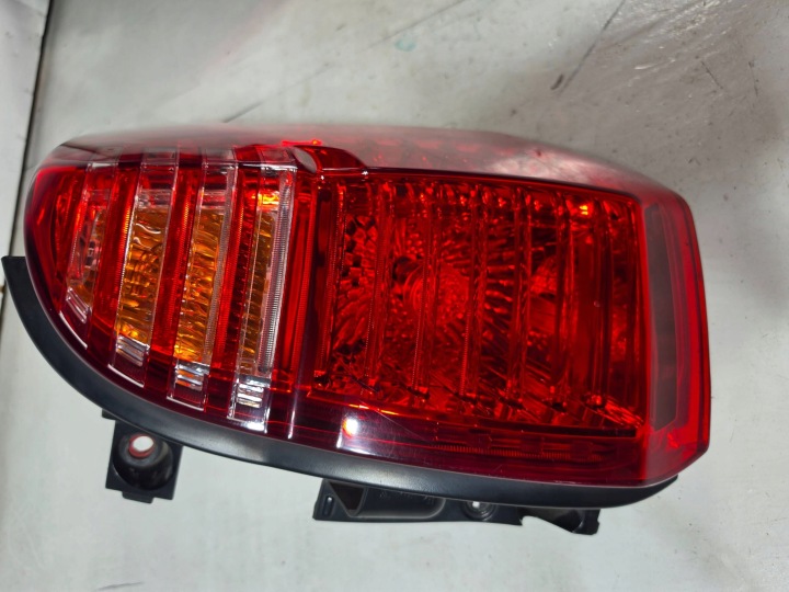 фото №9, Peugeot 5008 i рестайлинг 13- 9672666680 правое зад правая задняя фара led eu оригинал