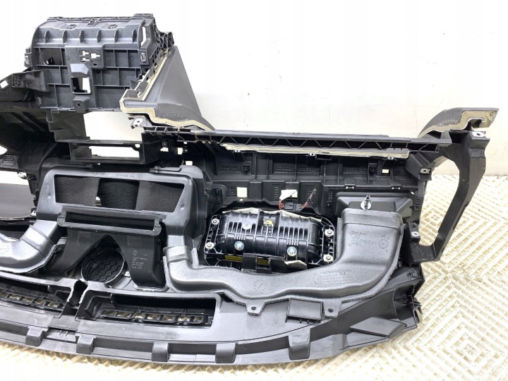фото №9, Капот подушки ремни комплект vw passat b8 3g1819389a универсал консоль