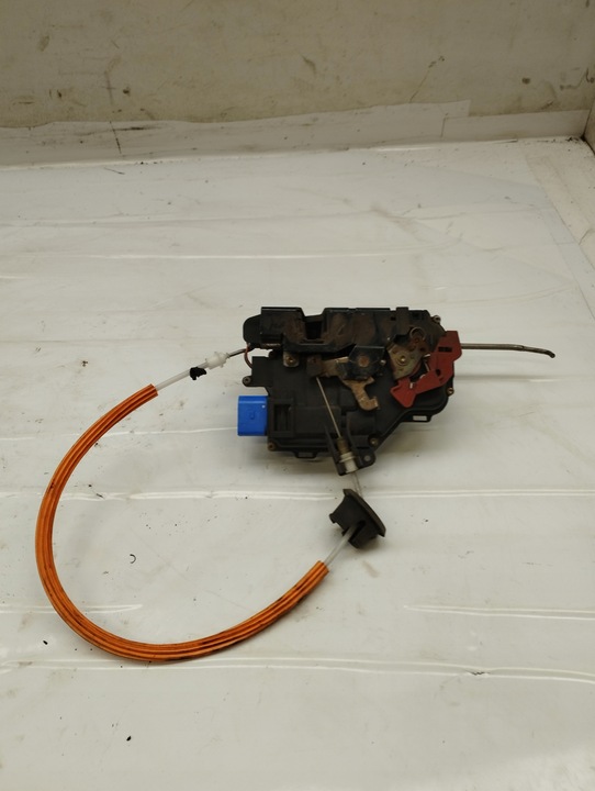 фото №8, Audi a3 8p замок дверь левый перед 4e1837015