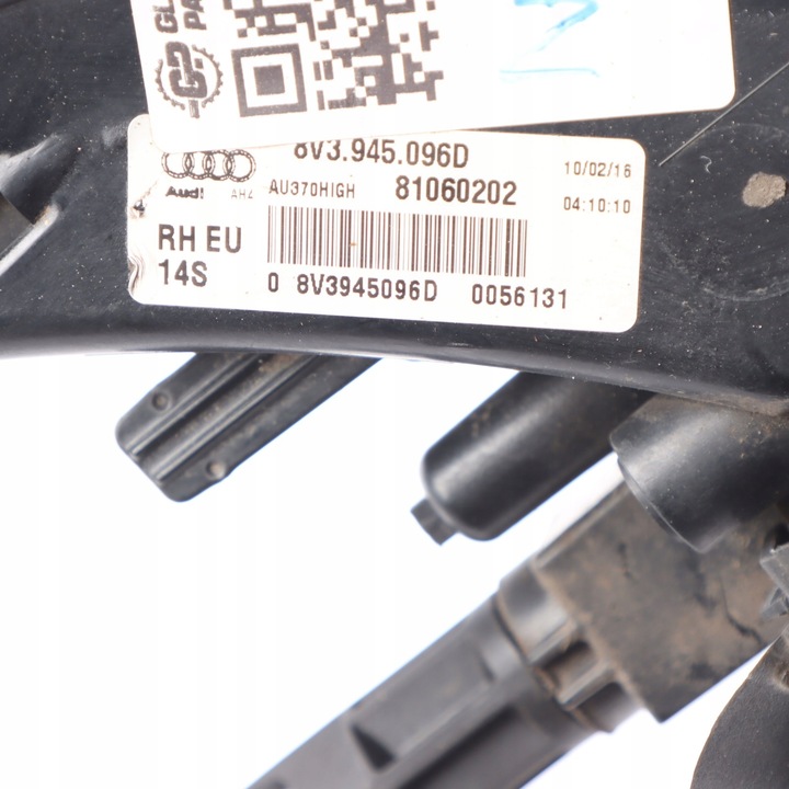 фото №10, Audi a3 s3 8v задня лампа кришка багажника лампа правий зад 8v3945096d